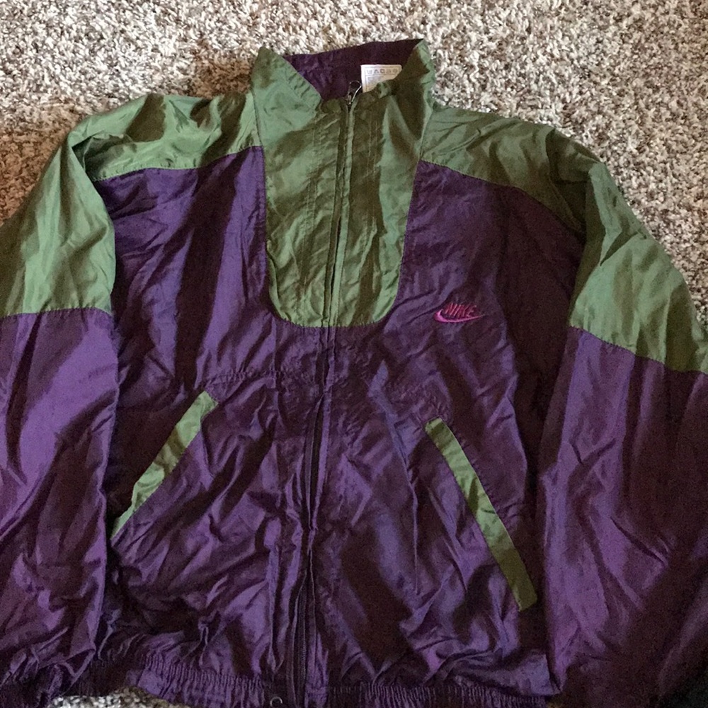 Nike wind breaker